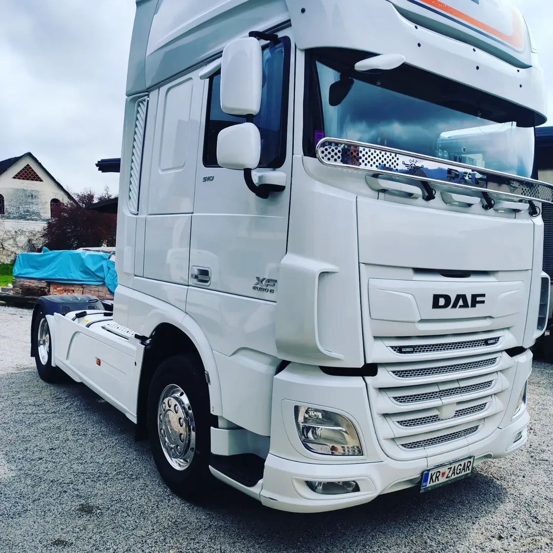 DAF tovornjak — poliranje in keramična zaščita